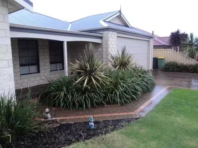 Charming 64 Illawarra Drive, Eaton, WA 6232