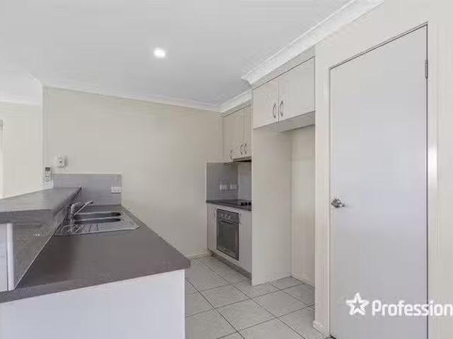 Rental! 66 Ernestine Circuit, Eagleby, QLD 4207