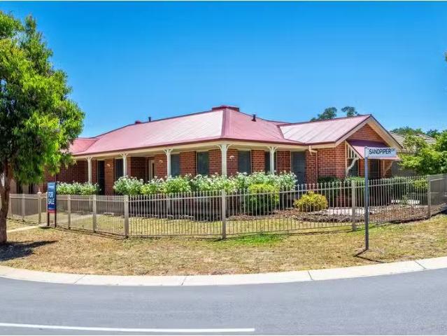 Nice 66 Honeyeater Circuit, Thurgoona House for rent Listed b.