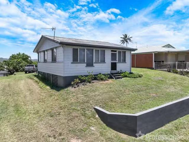 Cheap 66 Schofield Parade, Keppel Sands, QLD 4702