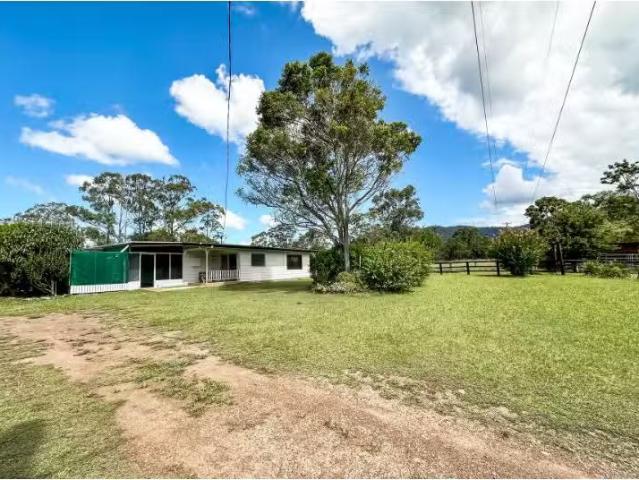 Cheap 67 Red Gully Road, Burrell Creek House for rent Listed.