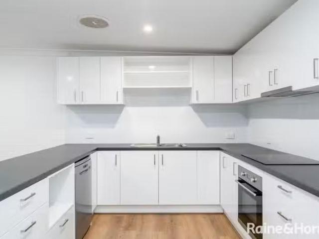 Deal! 67a Sheoak Road, Belair SA 5052