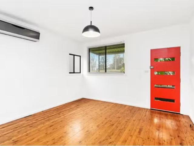 For Rent! 688 Lawrence Hargrave Drive, Coledale House for rent.