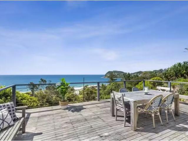 For Rent! 60 Morella Road, Whale Beach House for rent Listed.