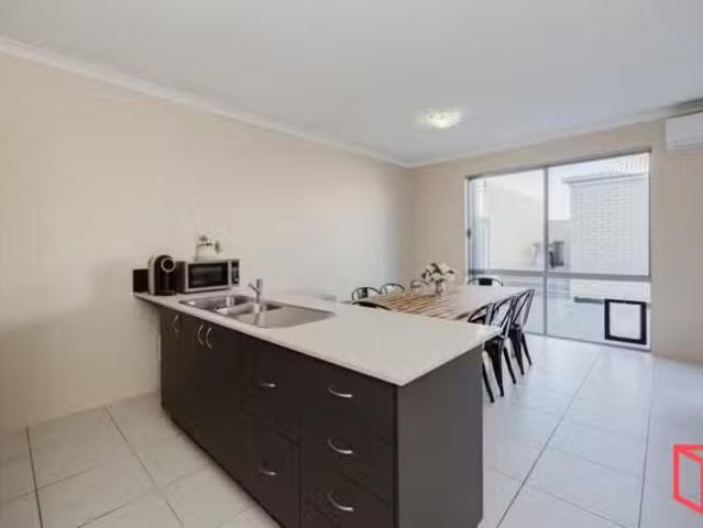 Cozy 60 Bowline Avenue, Alkimos, WA 6038