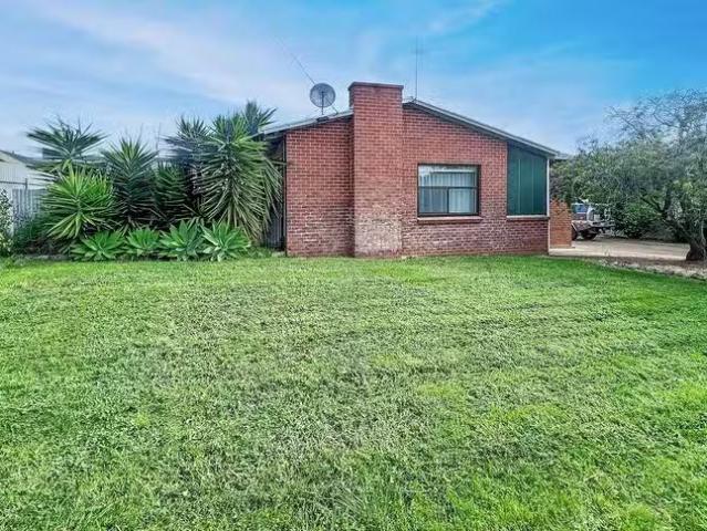 Just in! 60 Eltham Avenue, Port Lincoln, SA 5606