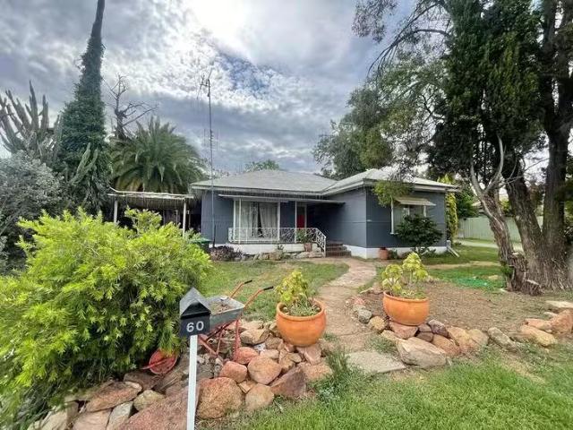 Rental! 60 Sam Street, Forbes, NSW 2871