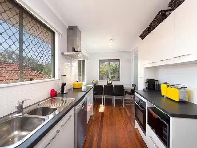 For Rent! 61 Stevenson Street, Ascot, QLD 4007