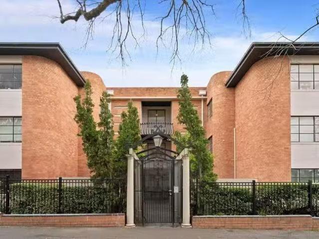 Deal! 6/205 207 Flemington Road, North Melbourne, VIC 3051