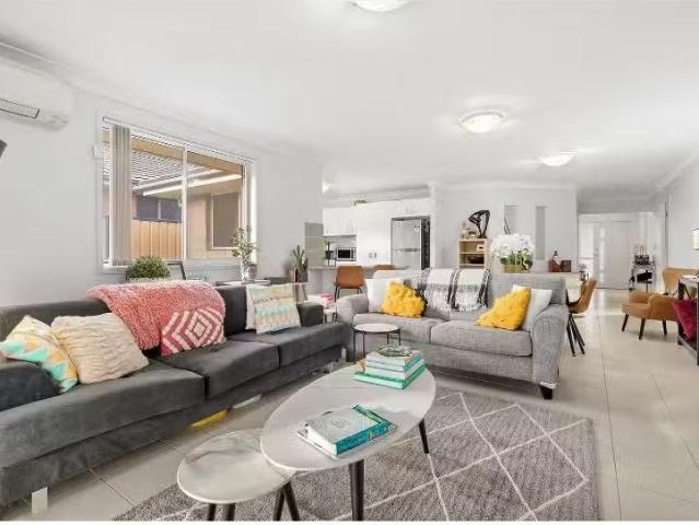 Nice 62 Tempranillo Crescent, Cessnock House for rent Listed.
