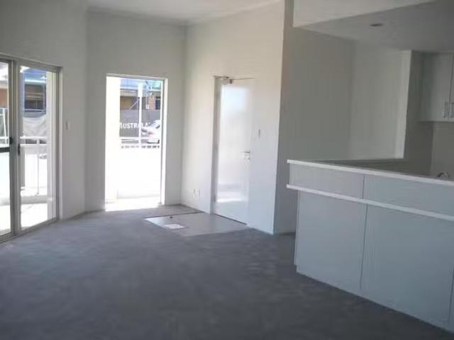 Nice 6/37 Orenco Bend, Clarkson, WA 6030