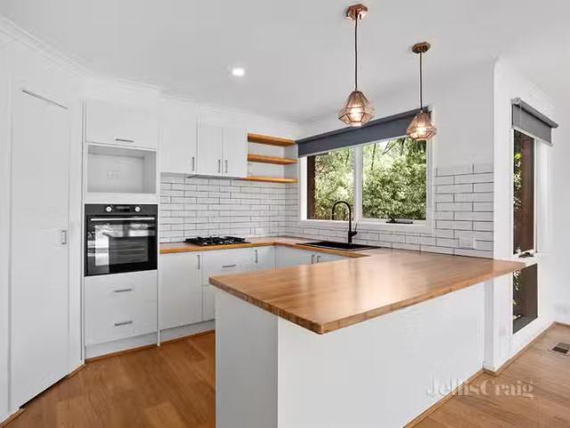 Unique 63 Milborne Crescent, Eltham VIC 3095