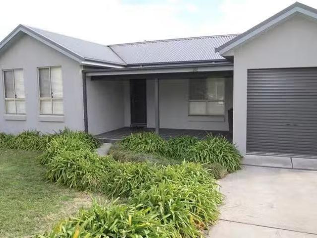 Charming 63 Cecil Road, Orange, NSW 2800