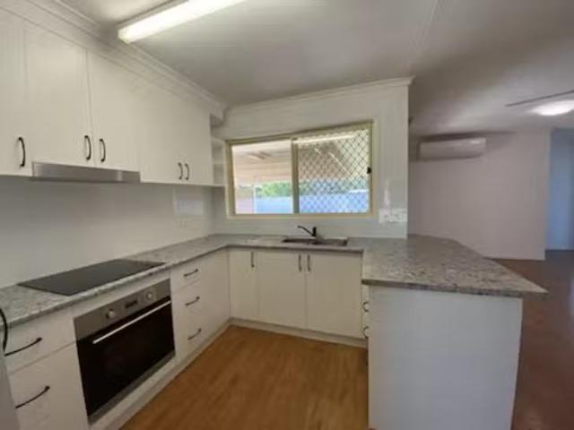 Cozy 63 Kyeema Crescent, Bald Hills, QLD 4036
