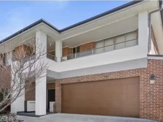 Nice 6 BR 123 Bachell Avenue, Lidcombe House for rent Listed.