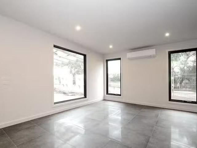 New 6 Browns Lane, Aspendale, VIC 3195 House for Rent