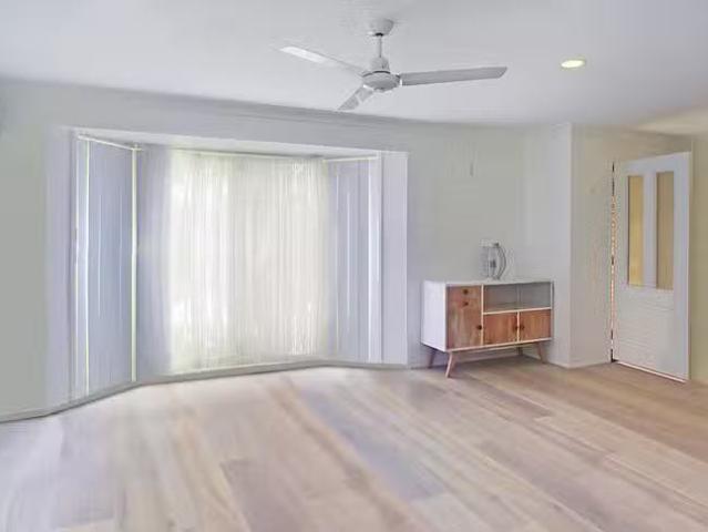 Cheap 6 Bushlands Drive, Noosaville, QLD 4566