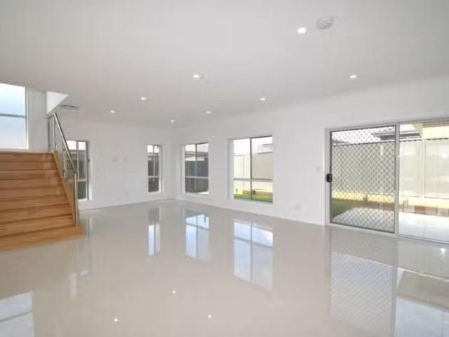 Just in! 6 Goss Loop, Oran Park House for rent Listed by Omek.