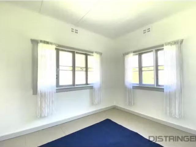 Just in! 6 Kirkwood Road, Tweed Heads South House for rent Li.