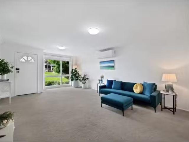 Cozy 6 Mawson Court, WERRINGTON COUNTY House for rent Listed.