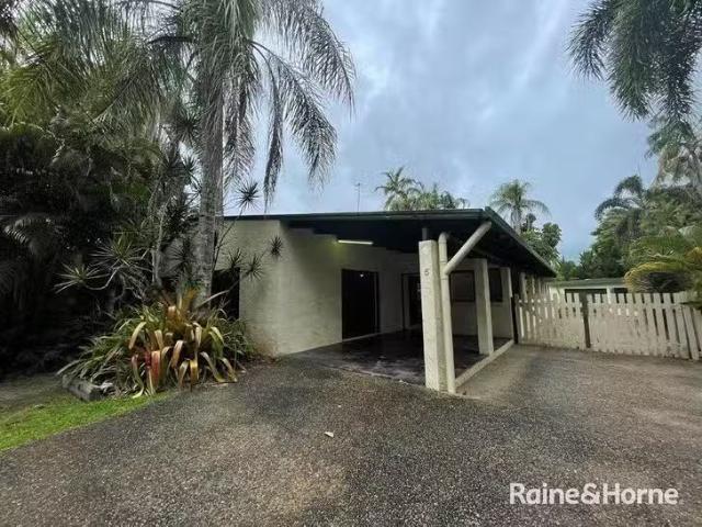 Unique 6 Mitre Street, Port Douglas, QLD 4877