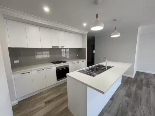 Charming 6 Michaelis Court, THURGOONA House for rent Listed b.
