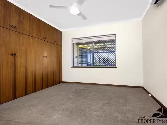 Rental! 6 Patio Place, Geraldton, WA 6530