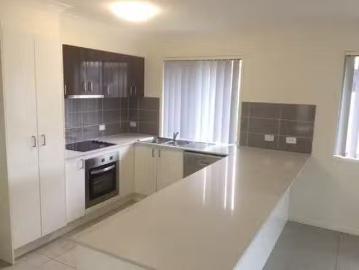 Cozy 6 Phoebe Way, GLENEAGLE, QLD 4285 House for Rent