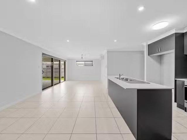 Deal! 6 Ruby Crescent, Meridan Plains, QLD 4551