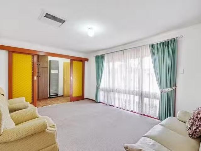Nice 6 Tolley Close, Paralowie, SA 5108