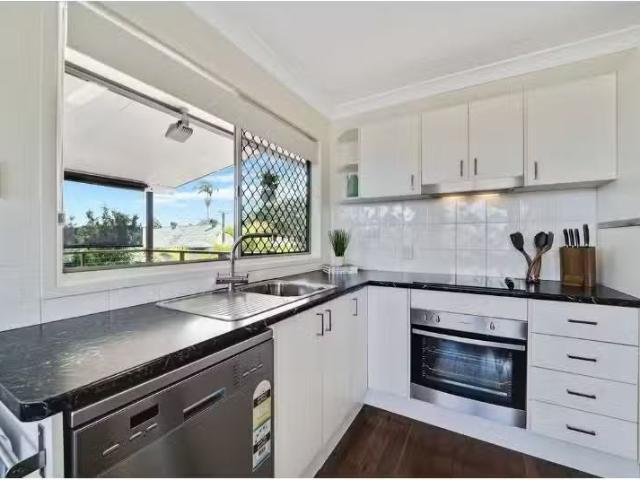 Cozy 6 Trungle Street, ROCHEDALE SOUTH House for rent Listed.