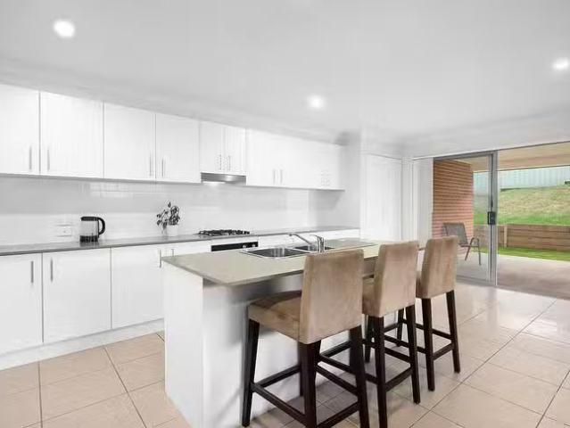 Charming 6 Xavier Court, Mudgee, NSW 2850