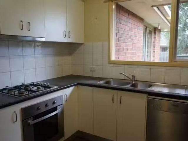 Cozy 6A Loram Court, Blackburn South VIC 3130 Unit For Lease