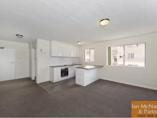 Charming 7/46 Trinculo Place, Queanbeyan Apartment for rent L.