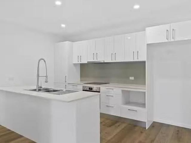 Just in! 7/492 Samford Road, Gaythorne, QLD 4051
