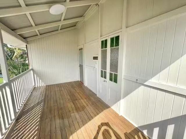 Charming 74 Bruce Parade, Lucinda, QLD 4850