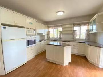 Unique 764 Old Cleveland Road, Camp Hill, QLD 4152