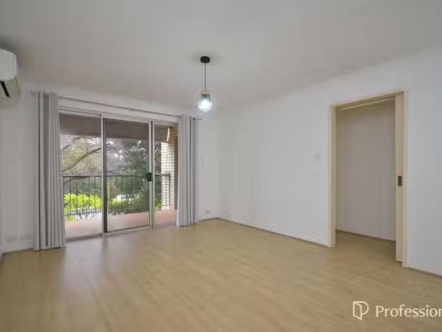 For Rent! 7/72 King George Street, Victoria Park, WA 6100