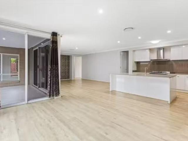 Rental! 77 Swan Road, Pimpama, QLD 4209