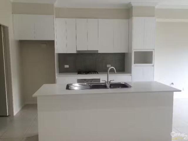 Rental! 7/8 Sproule Crescent, BALGOWNIE Townhouse for rent Li.