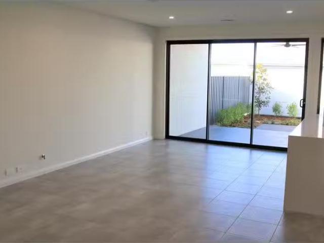 Rental! 79 Harbour Boulevard, SHELL COVE House for rent Liste.