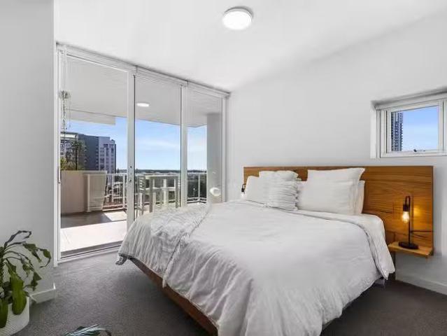 For Rent! 702/8 Meron Street, Southport, QLD 4215