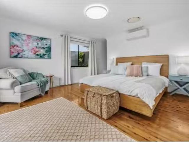 Just in! 70 Adams Street, Heddon Greta House for rent Listed.