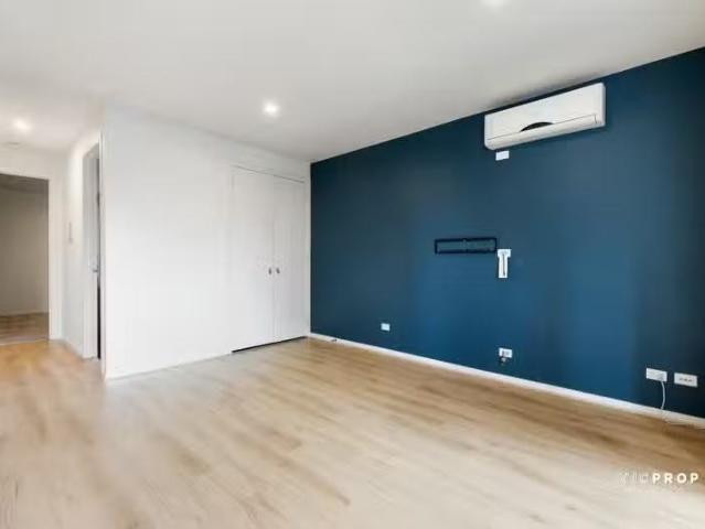 Unique 7/116 Albert Street, Brunswick VIC 3056