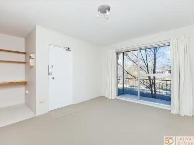Charming 7/1 Mowatt Street, Queanbeyan Apartment for rent Lis.