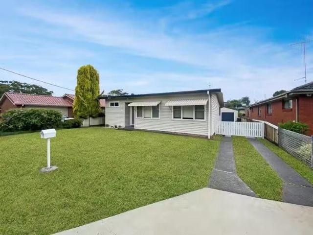 Just in! 71 Tomaree Road, SHOAL BAY House for rent Listed by.