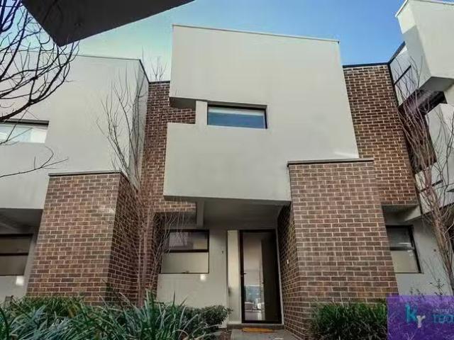 Just in! 7/24 Arnold Close, Findon, SA 5023