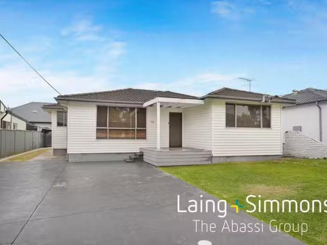 Unique 72 Canberra Street, Oxley Park NSW 2760
