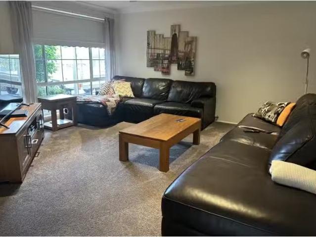Just in! 73 Scott Street, Shoalhaven Heads House for rent Lis.