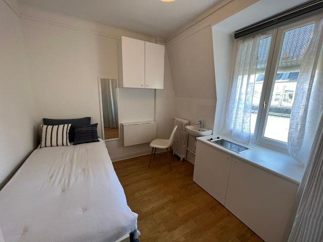 Cozy 7th Floor Studio near Montsouris Park
